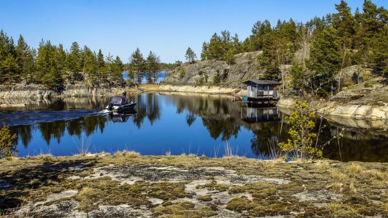 Mökki saaressa